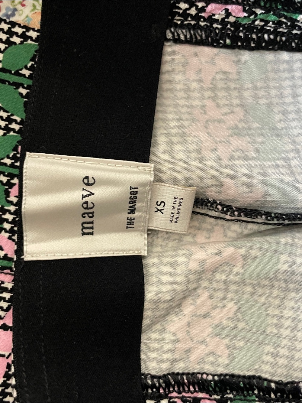 The Margot Kick-Flare Crop Pants by Maeve: Floral Houndstooth Edition Size XS - Picture 7 of 8